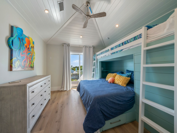Exquisite 4 Bedroom Vacation Rental with Great Amenities